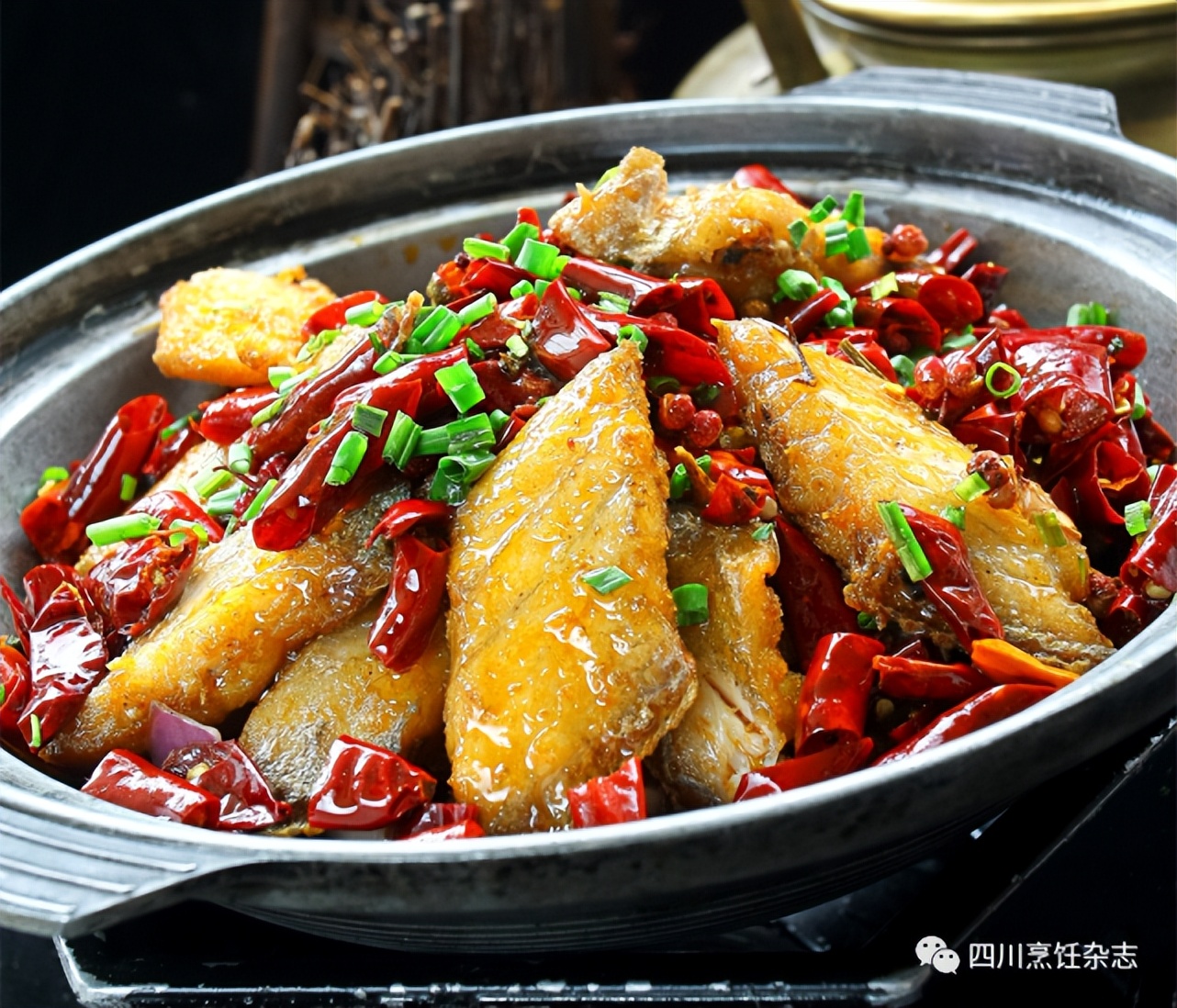 小炒香猪,小炒鹿肉干锅