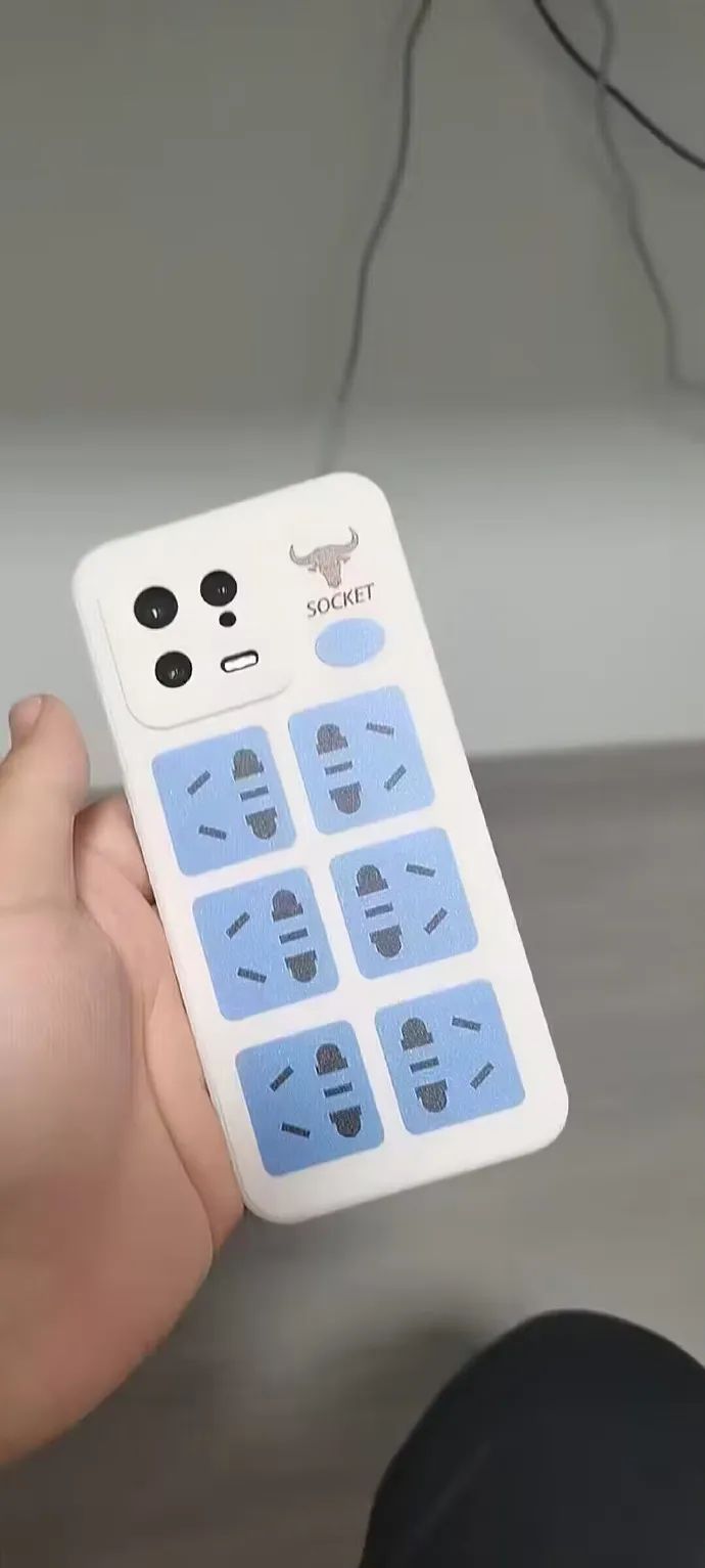 自从买了这个手机壳，我就经常找不到手机了