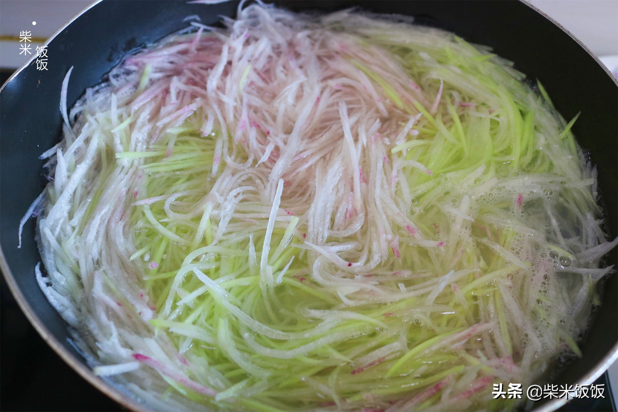 开学了早餐米饭馒头,开学了食堂又开始蒸馍馍