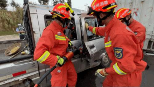 贵州本寨交通事故,贵州鸭溪发生一起惨烈车祸