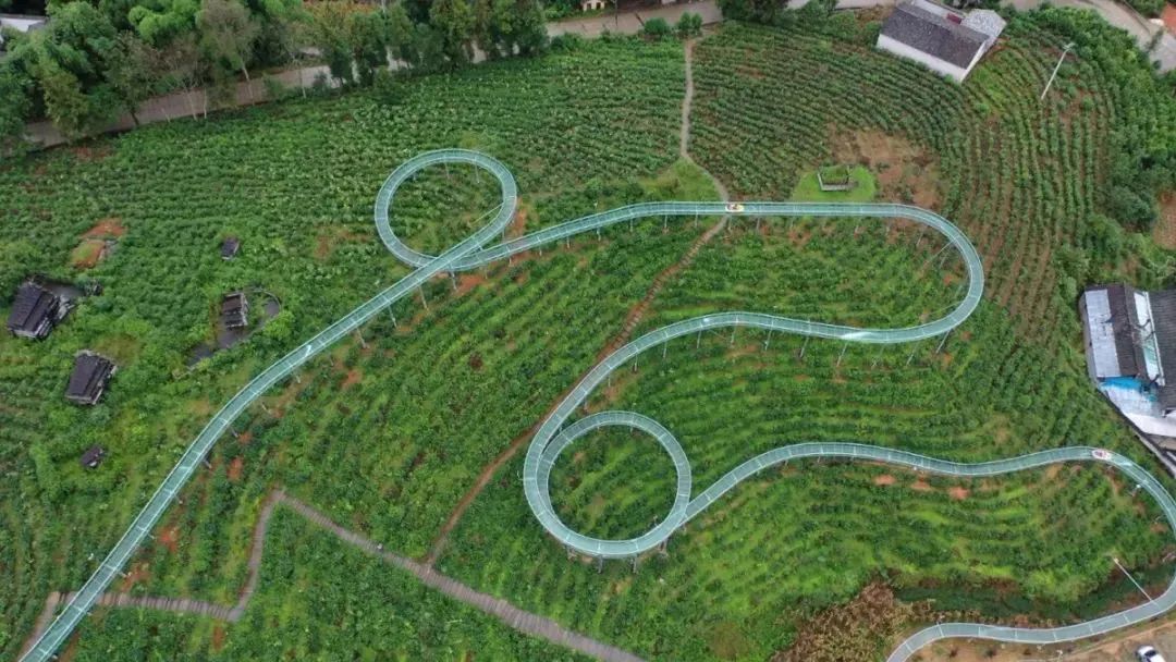 腾冲茶山高空漂流,腾冲市清河茶山高空玻璃漂流位置