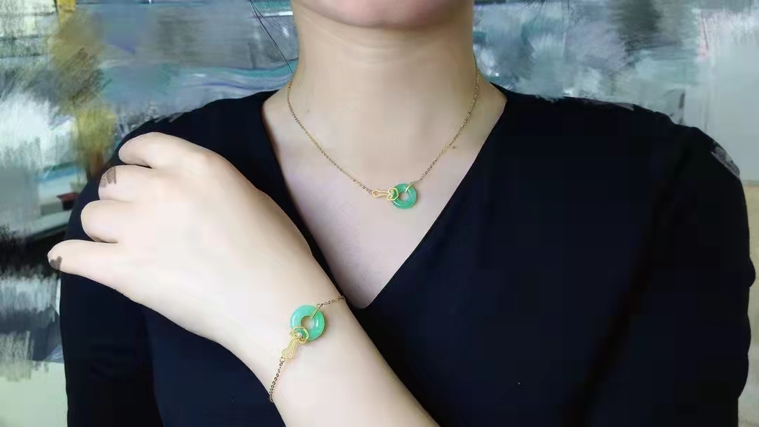 特别细的手链怎么戴,戴便宜表丢人吗