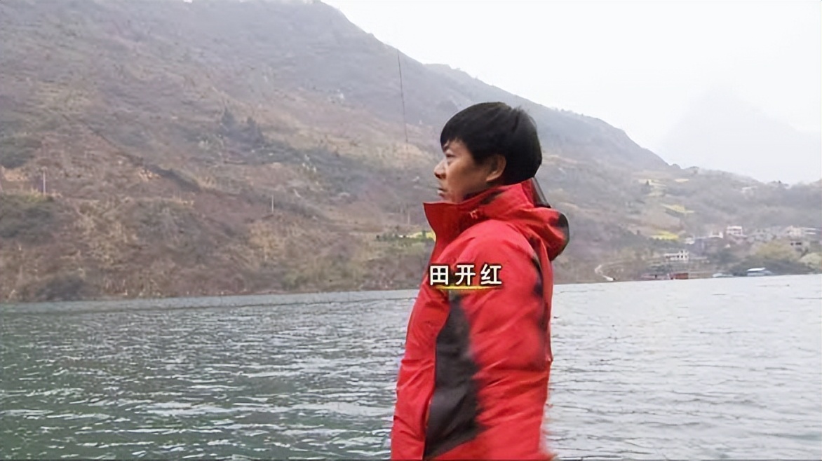 湖北大叔鱼肚中发现“黑黄金”，一条鱼卖600万！三年赚两亿