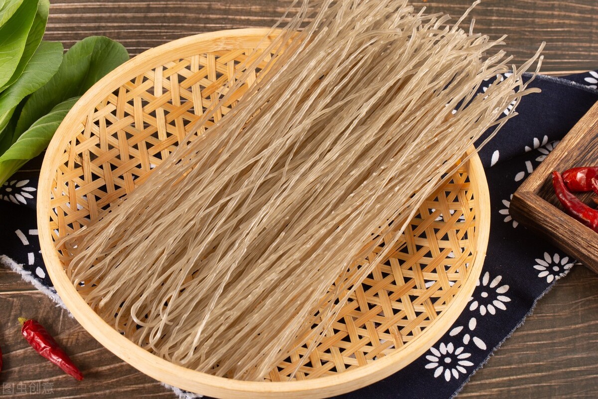 怎样用火烧检测红薯粉真假,红薯粉怎么分辨真假粉条