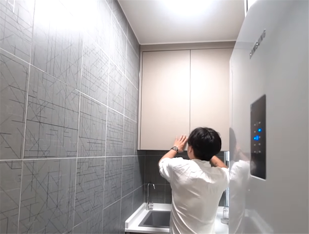 香港90后夫妻住9平米房,香港80后夫妇买18平米房子