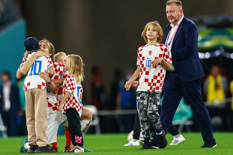 打不死的小强越战越勇,打不死的小强所有挑战