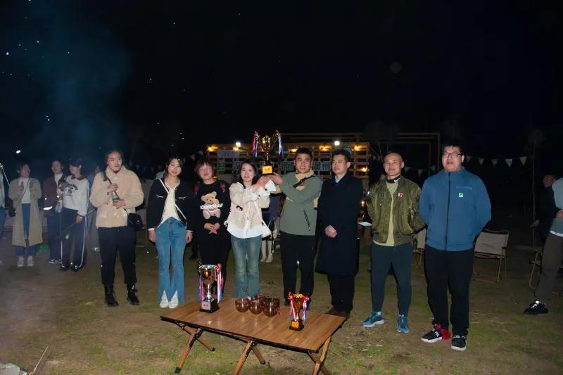 春天,黄冈市直教育系统的青年才俊们在寻找有缘的TA!