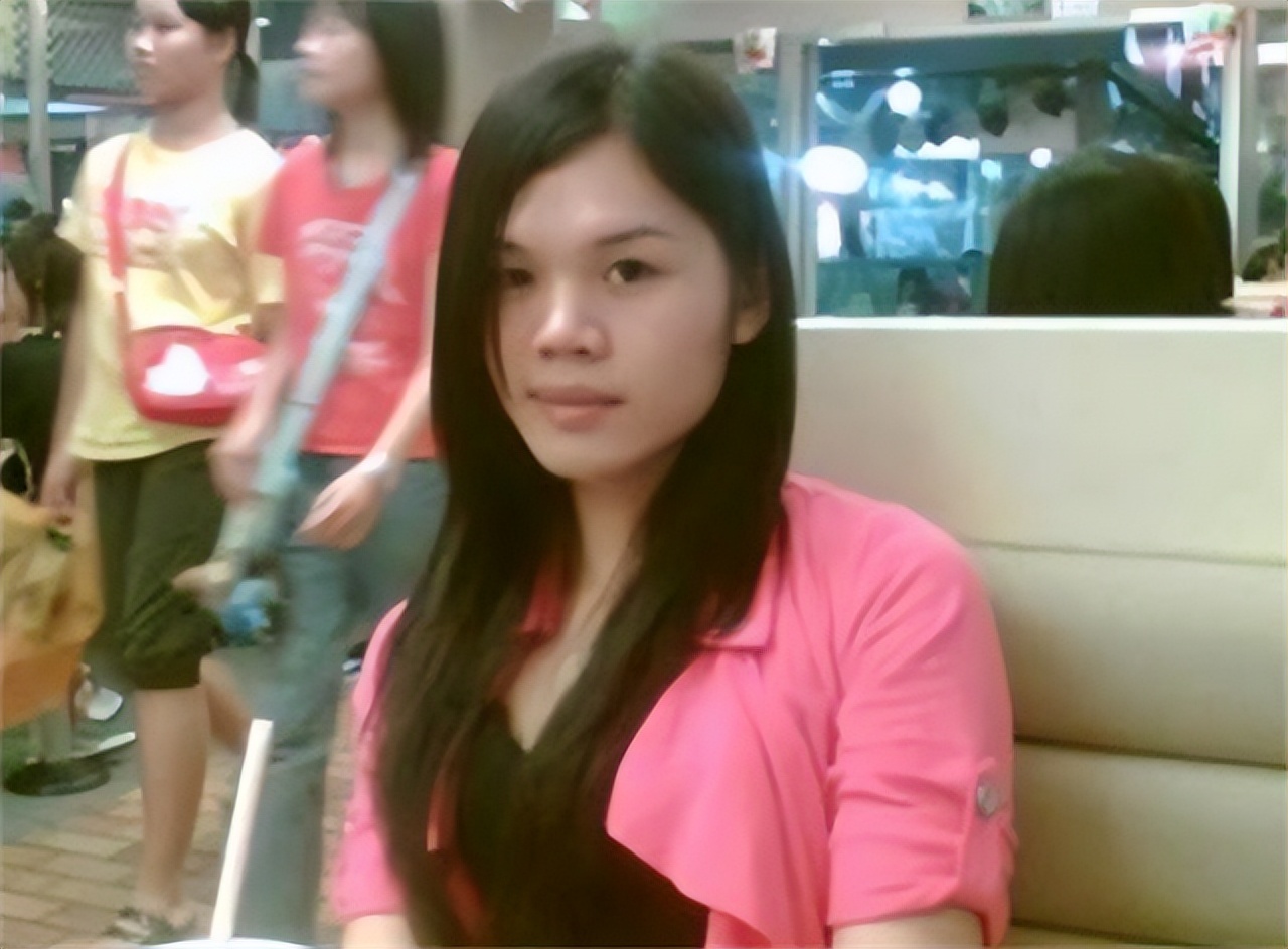 中国变性人造美女:申小勇整容后改名换姓渴望婚姻,后来如何