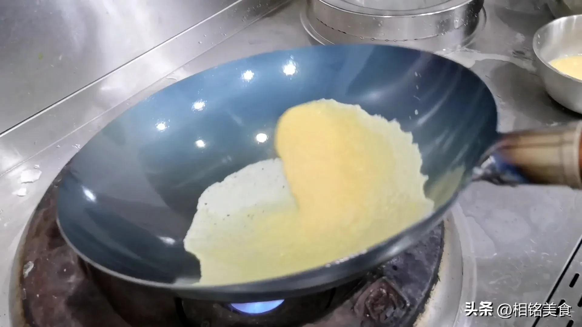 新铁锅怎样开锅小妙招视频,不粘锅的铁锅最佳开锅方法