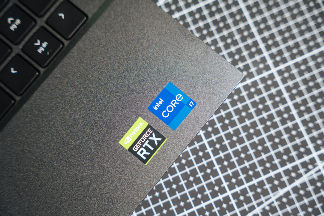 戴尔游匣g16对比外星人m16,戴尔游匣g15i53060外星人