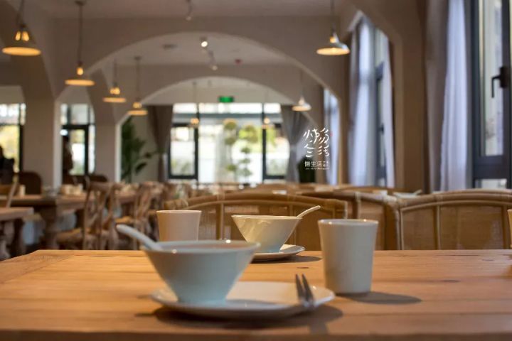 年味浓迎新春南京,迎新春展春联