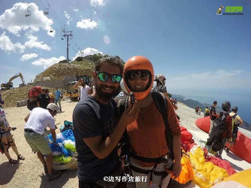 贫穷女大学生第一次出国旅行去哪,女生穷游4年游了24个国家