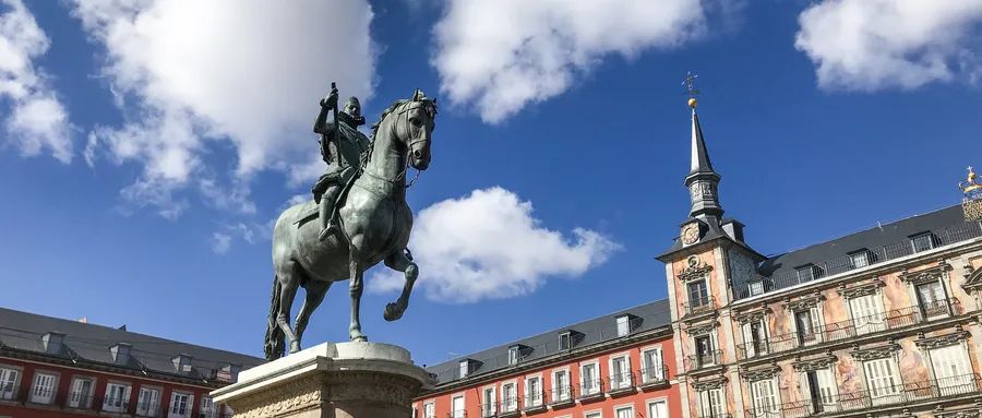 西班牙购房移民新政策,西班牙买房移民2021居住要求