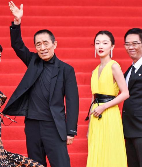 没有颜值没身材周冬雨为何如此红,其貌不扬的周冬雨为什么备受关注