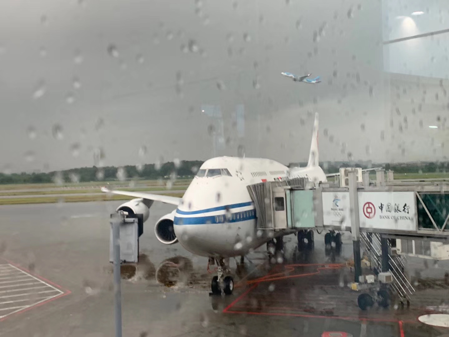 航班空客好还是波音好,空客飞机和波音飞机哪个更安全