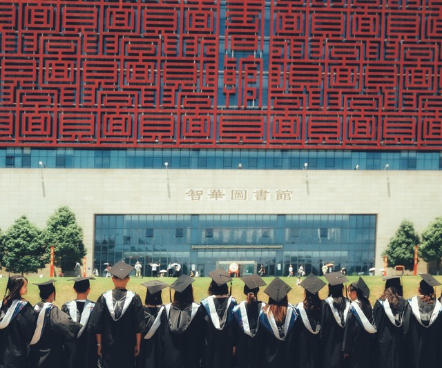 大学生毕业后找工作应该注意什么,大学毕业后工作如何选择