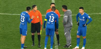 如何避免足球场上的小动作,怎么评判足球中的暴力行为