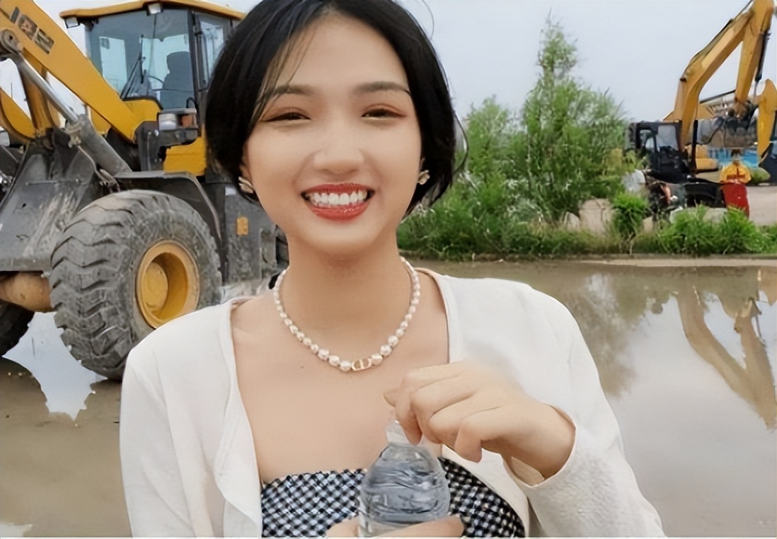 靠“打擦边球”招生？亏1.8亿的蓝翔技校，成了“男人的天堂”？