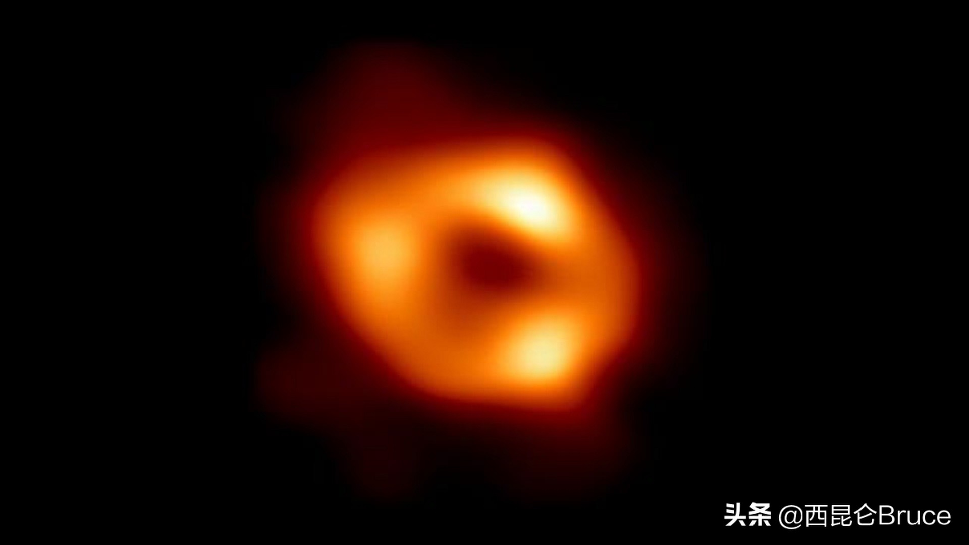首张银河系中心黑洞照片已公布,人类首张银河系中心黑洞照片公开