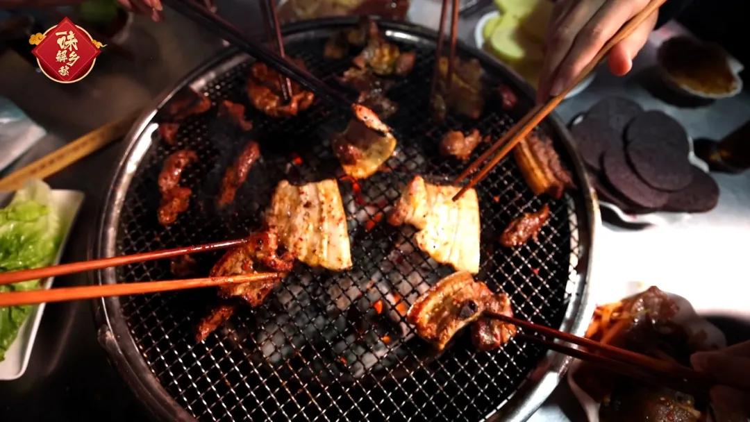 西昌火盆烧烤现状,火盆里烧烤