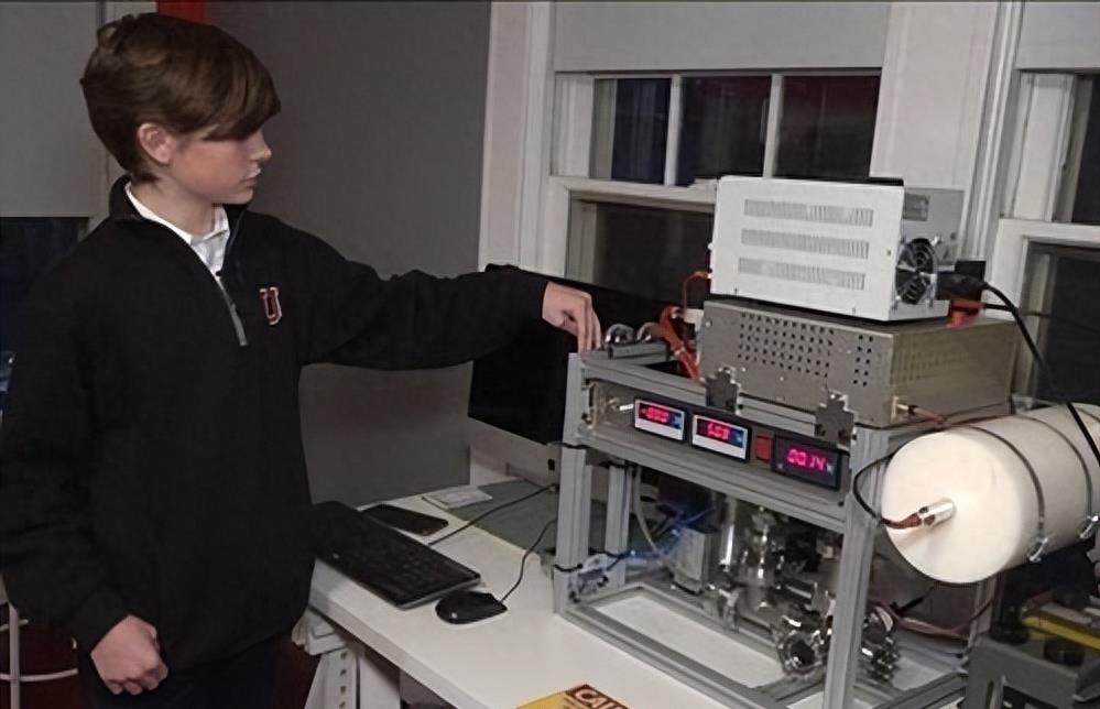 15个活久见的事实：阴道里长了“牙齿”，14世纪的“乳房袋”