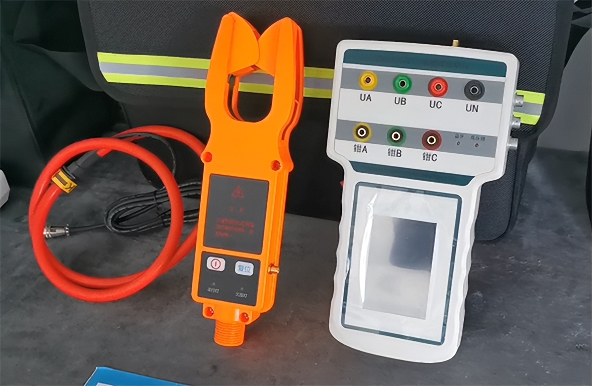 用电检测仪带语音,12伏电器测试仪器