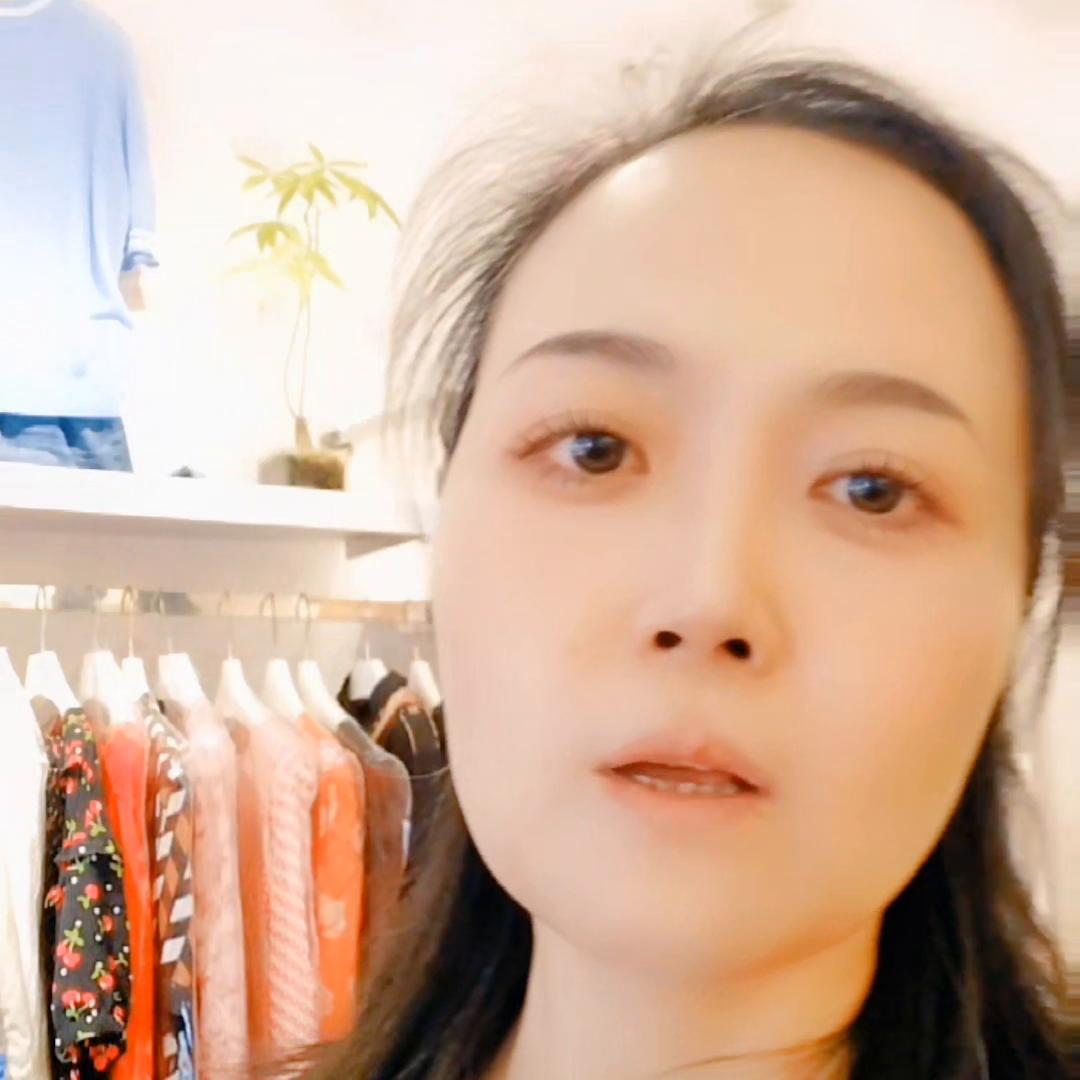 实体店的秘密㊙️*器武**是什么？#西安四府街依伴女装店