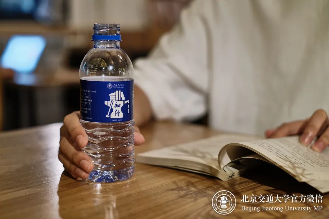 饮水思源的经典句子,饮水思源成语故事