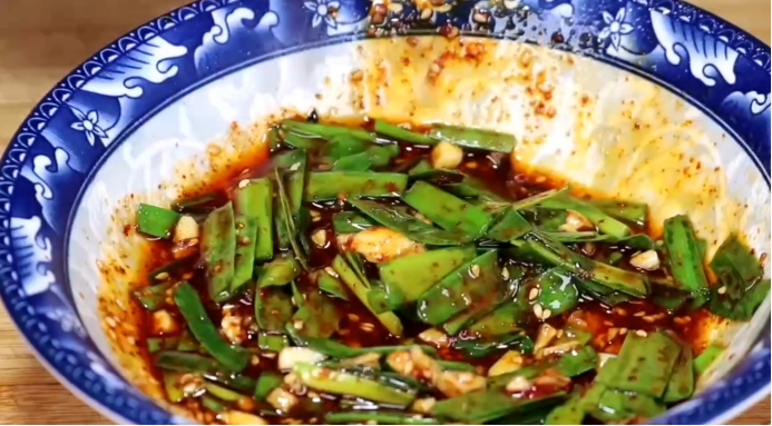 煮面条怎样不会白沫,面条怎么煮才能劲道爽滑