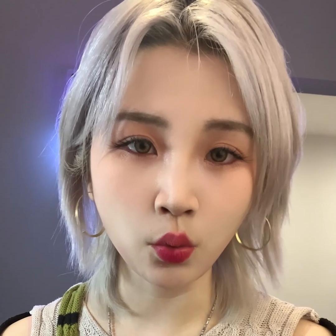 美甲店顾客太多忙不过来怎么办,美甲店怎么调低价格不伤客