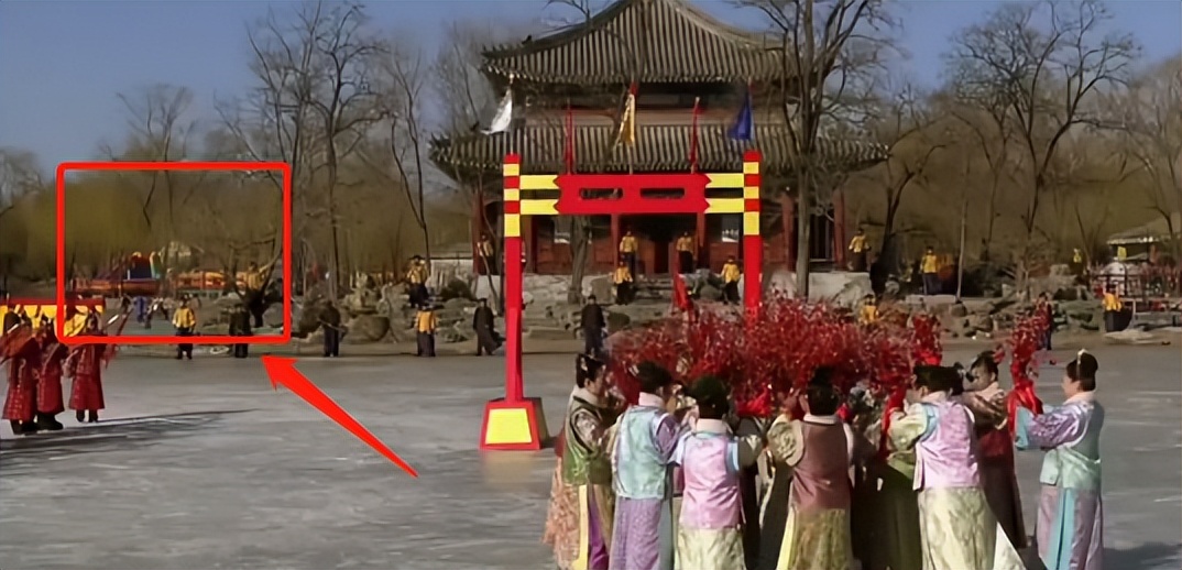 影视剧中那些笑不活的穿帮镜头,笑到肚子疼穿帮图片