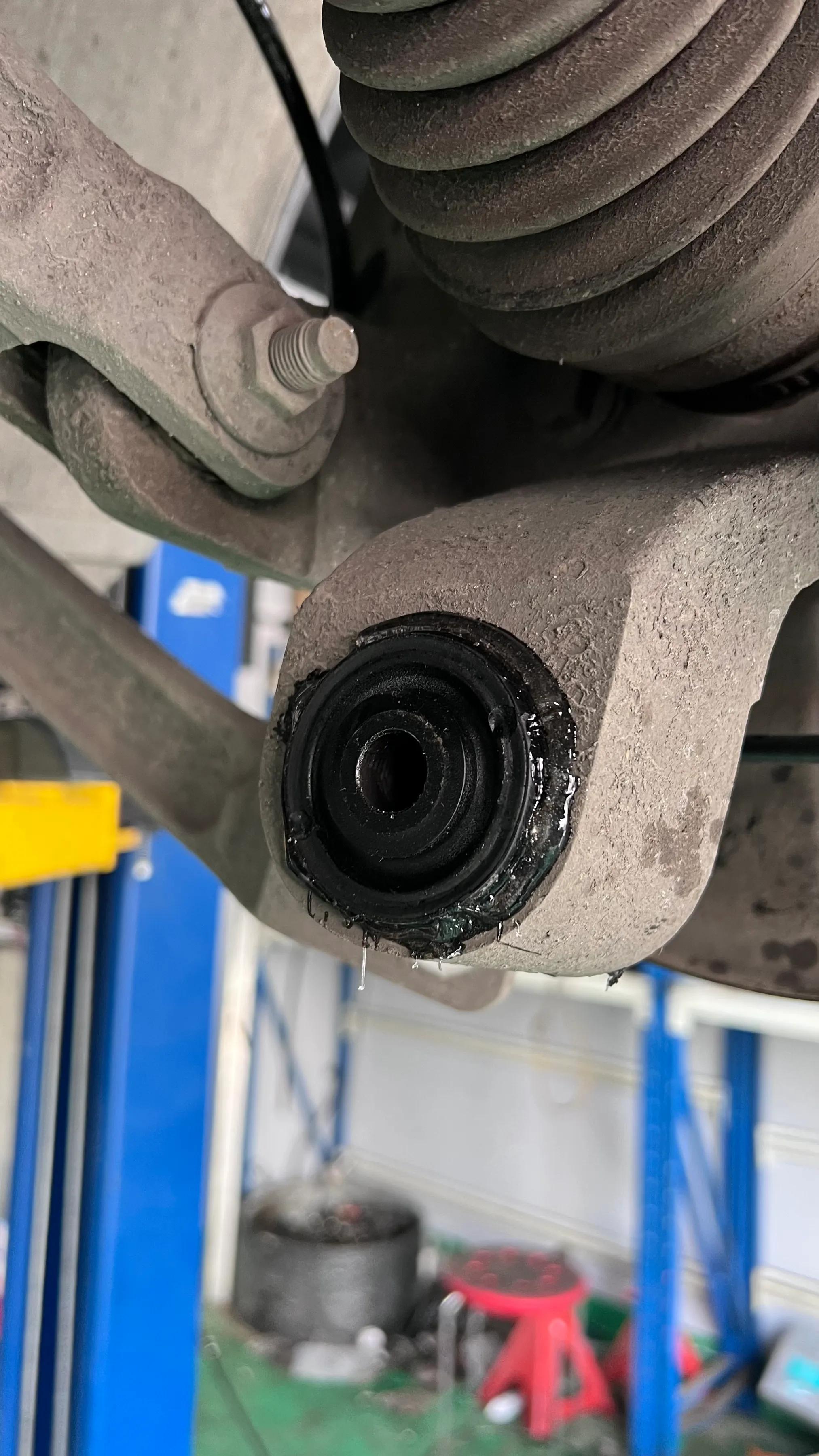 19款唐EV更换FSD减震+寸套使用感受