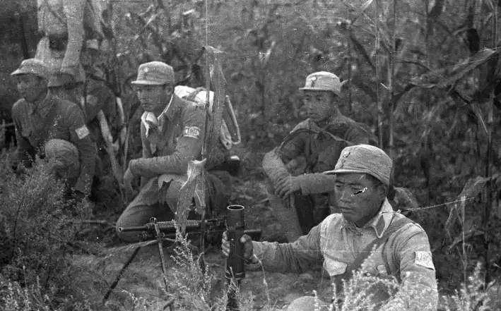 鬼子吓傻了！军中吕布如巨人闯入鬼子阵地，切瓜砍菜般灭了27人