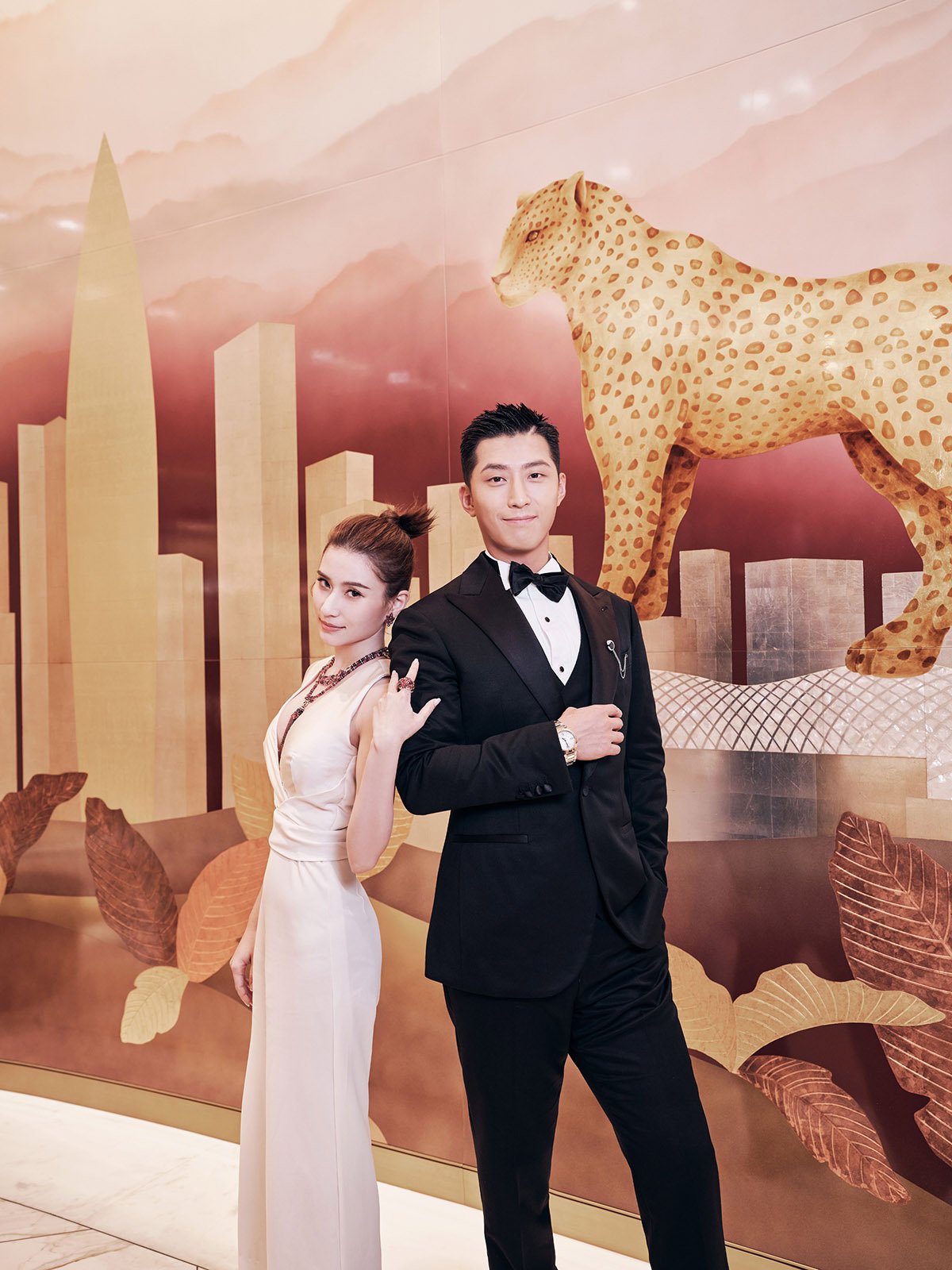 自然写意，万象焕新丨卡地亚深圳湾万象城精品店优雅启幕