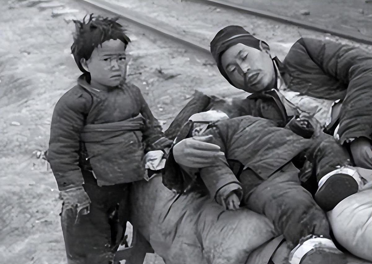 惊!日军日记曝光,*安妇慰**不顺从,日军竟用*刀刺**插入她的*体下**!