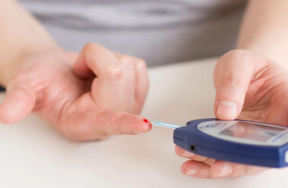 身体出现这8个症状，当心胰腺癌已找上门，及时发现趁早治疗