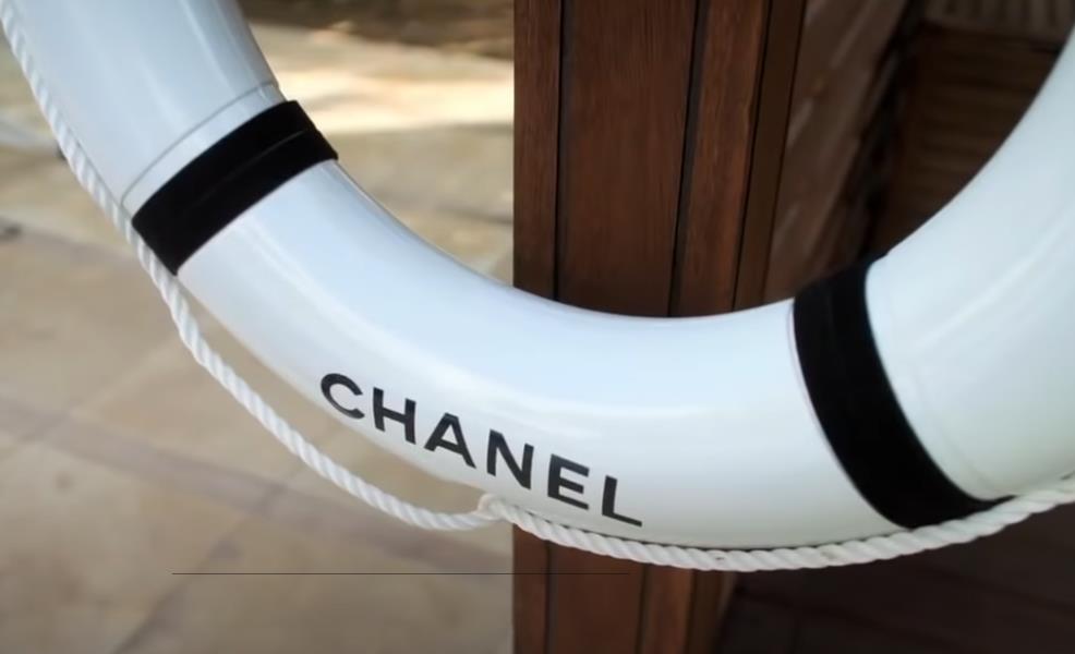 200万买辆车，6000万买块车牌！壕无人性的迪拜又让大开眼界了