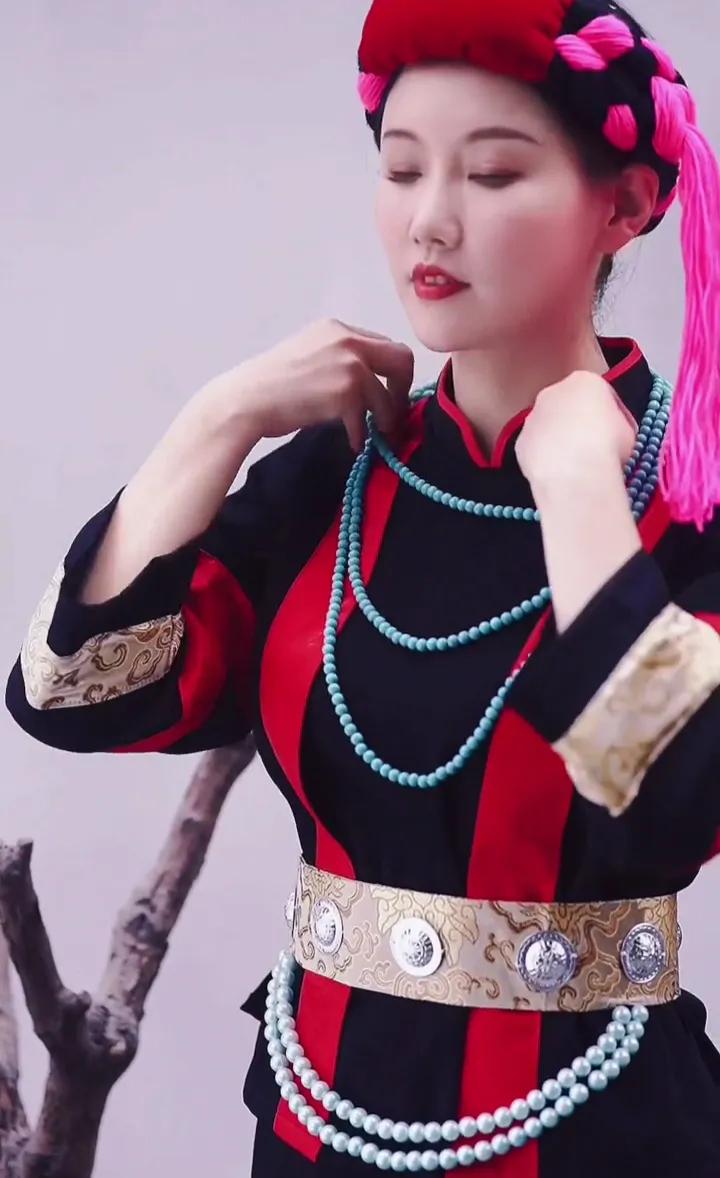 五十六个民族服饰一览,五十六个民族服饰傈僳族