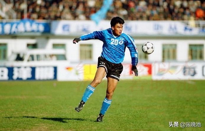 25年前今天大连万达主场移师普兰店，还记得当时盛况+出场球员吗