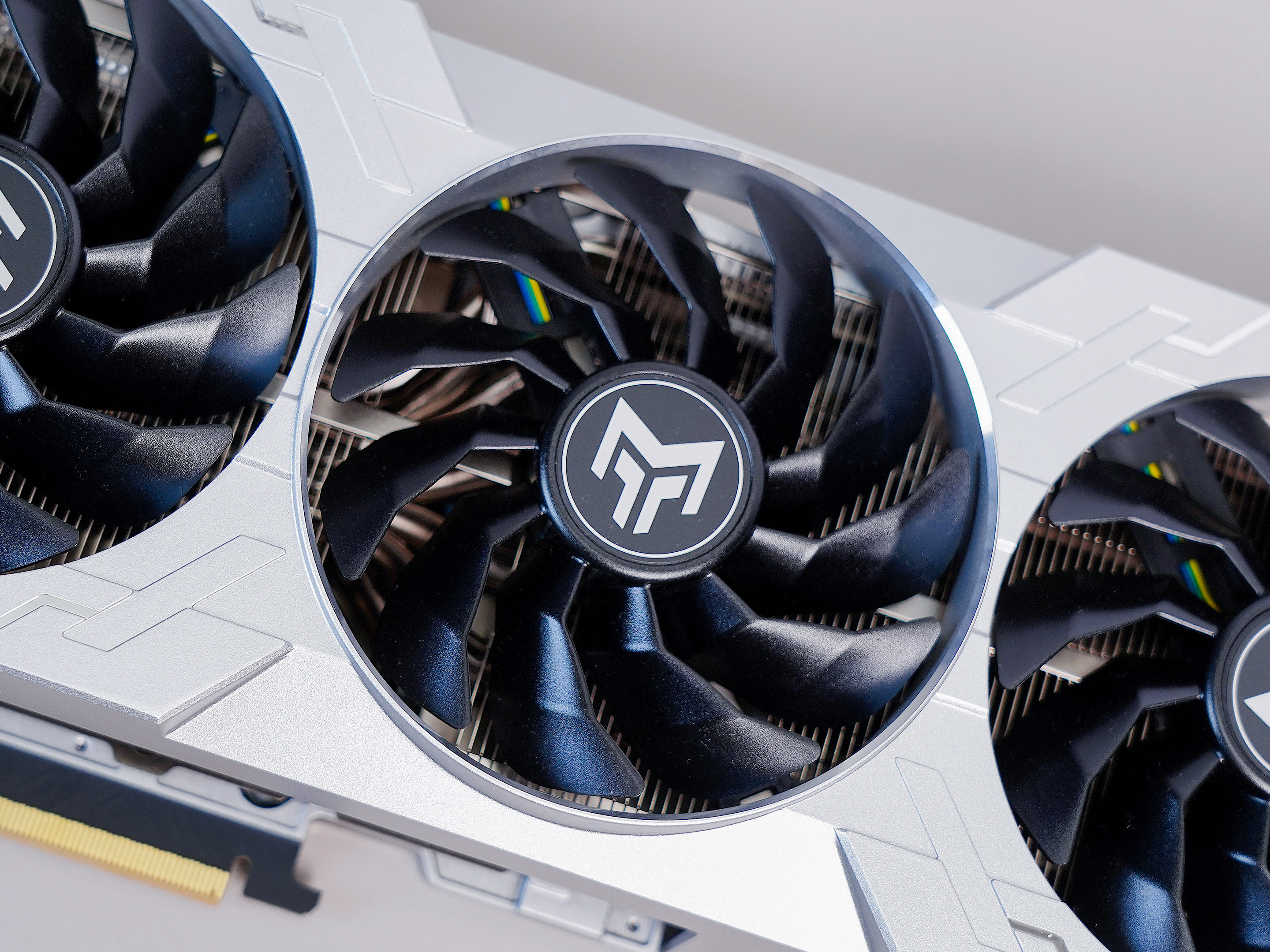 安钛克机箱p1装机,安钛克p101机箱安装散热器