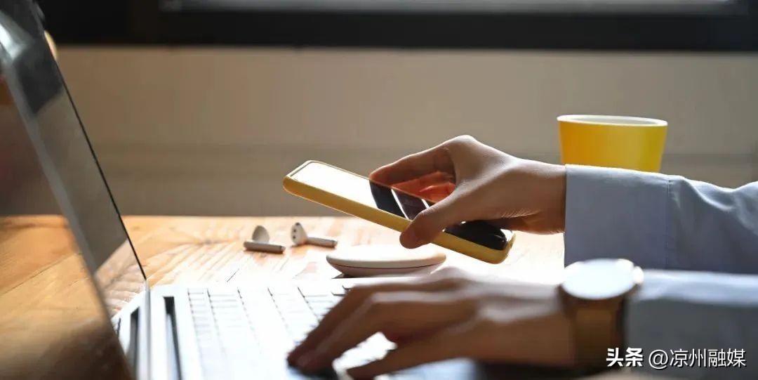 保护手机电池的正确充电方法,手机何时充电有利于电池的保养