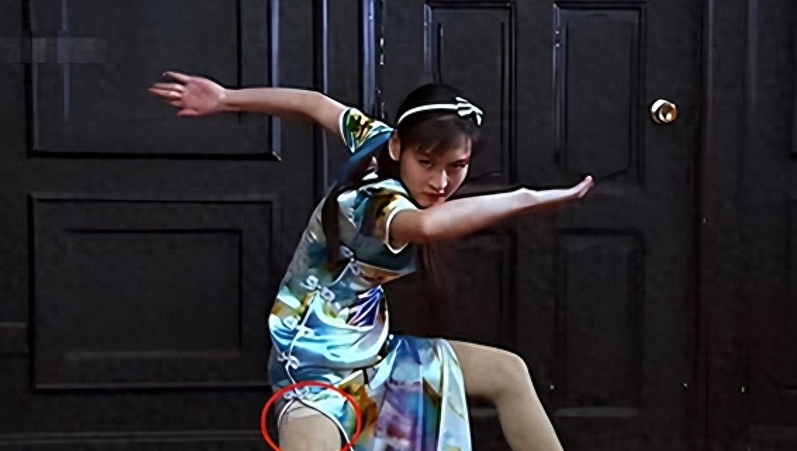 诱惑尼姑装，裤衩子外露，这些毁三观的操作，导演怕是个猪脑子吧