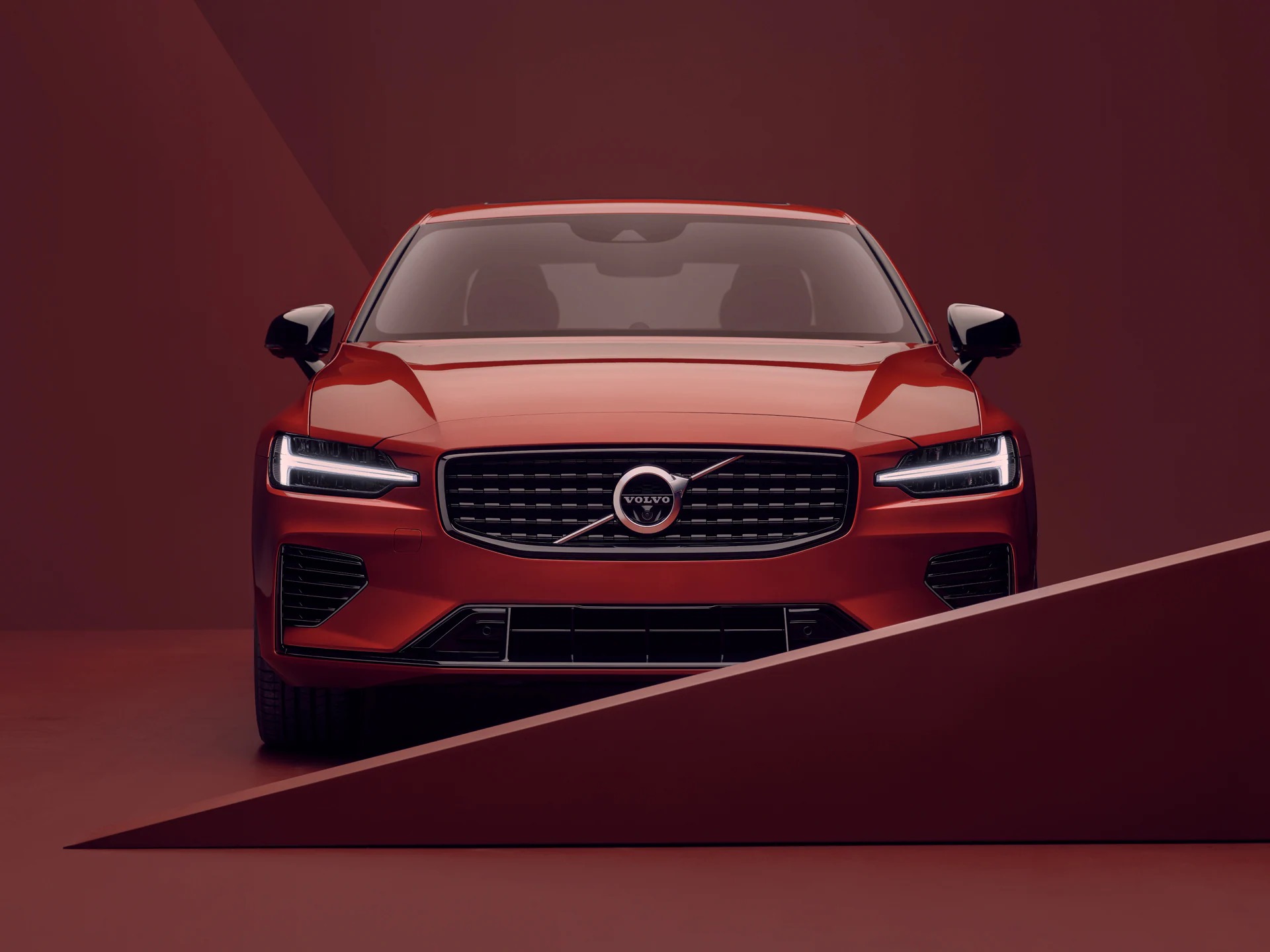 吉利2024星瑞试驾评测,吉利星瑞和沃尔沃s40