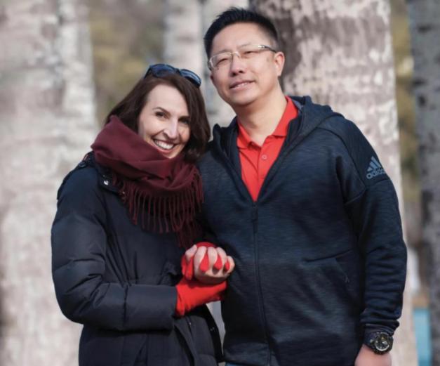 10年前,那个曾教3亿人疯狂英语,被曝家暴丑闻的李阳,如今怎样了