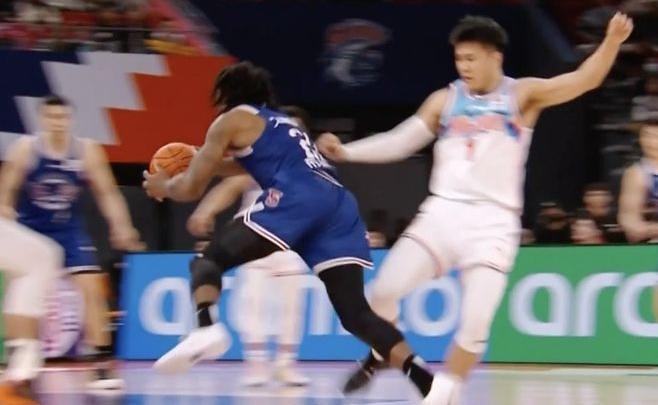 琚┛瑁嗗悗鐘,琚┛瑁嗗悗绾㈢墝