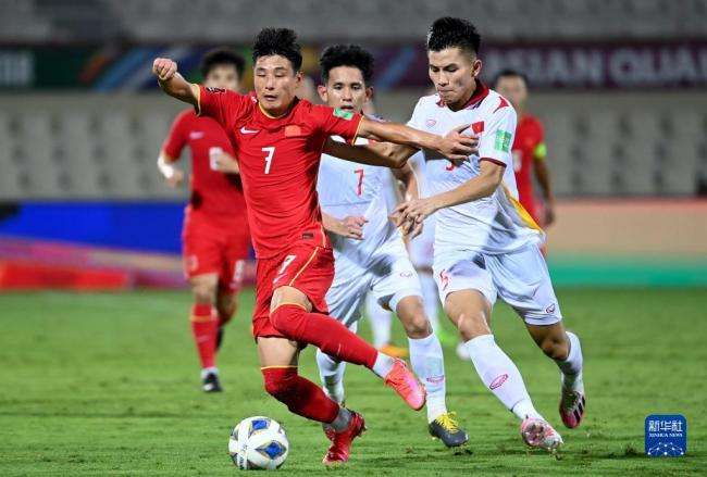 中超历史上薪水最高的10名球员,中超球员工资一览表谁的薪水最高