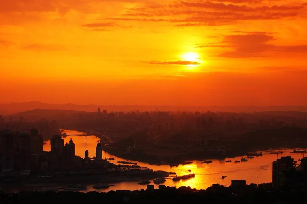 重庆龙门浩老街旅游日记怎么写,重庆龙门浩老街下午茶