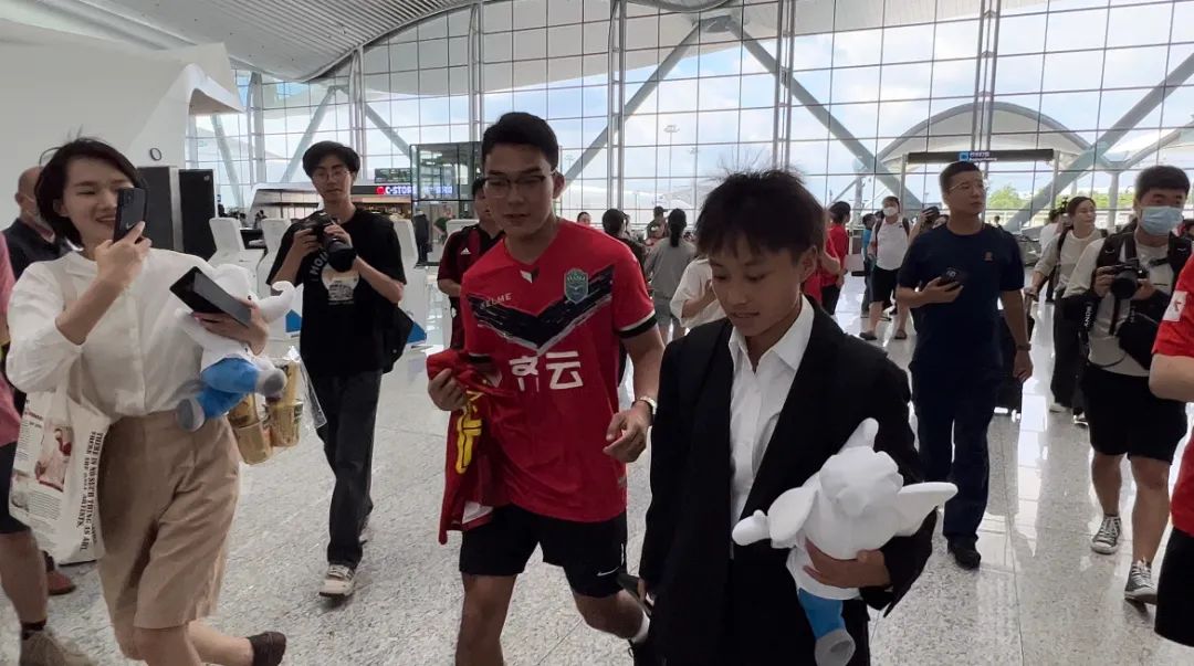 中国女足今日出征，世界杯之旅正式开始！