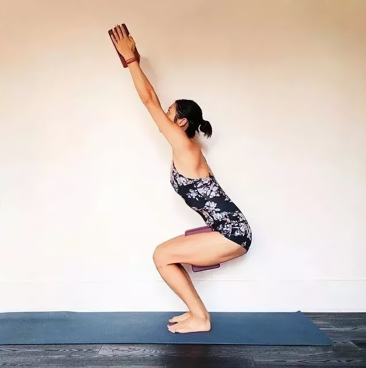 瑜伽卷尾骨不会卷,瑜伽卷尾骨是什么样的感觉