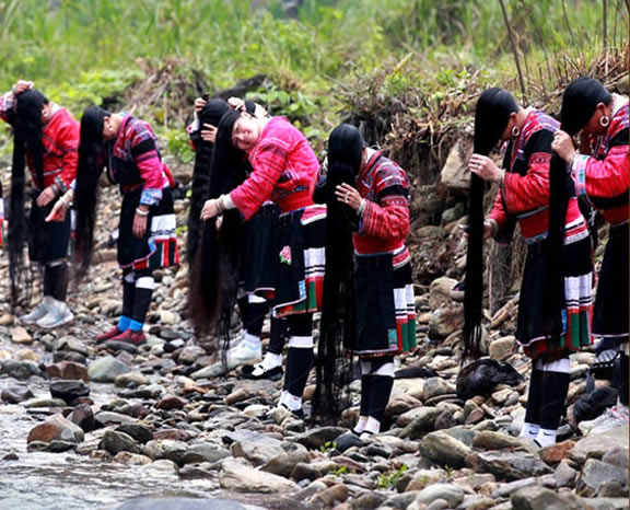 头发干枯毛躁如何护发呢,头发干枯毛躁怎么护发